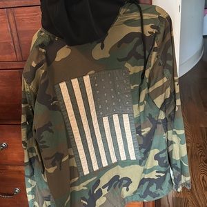 Alpha Industries men camo jacket